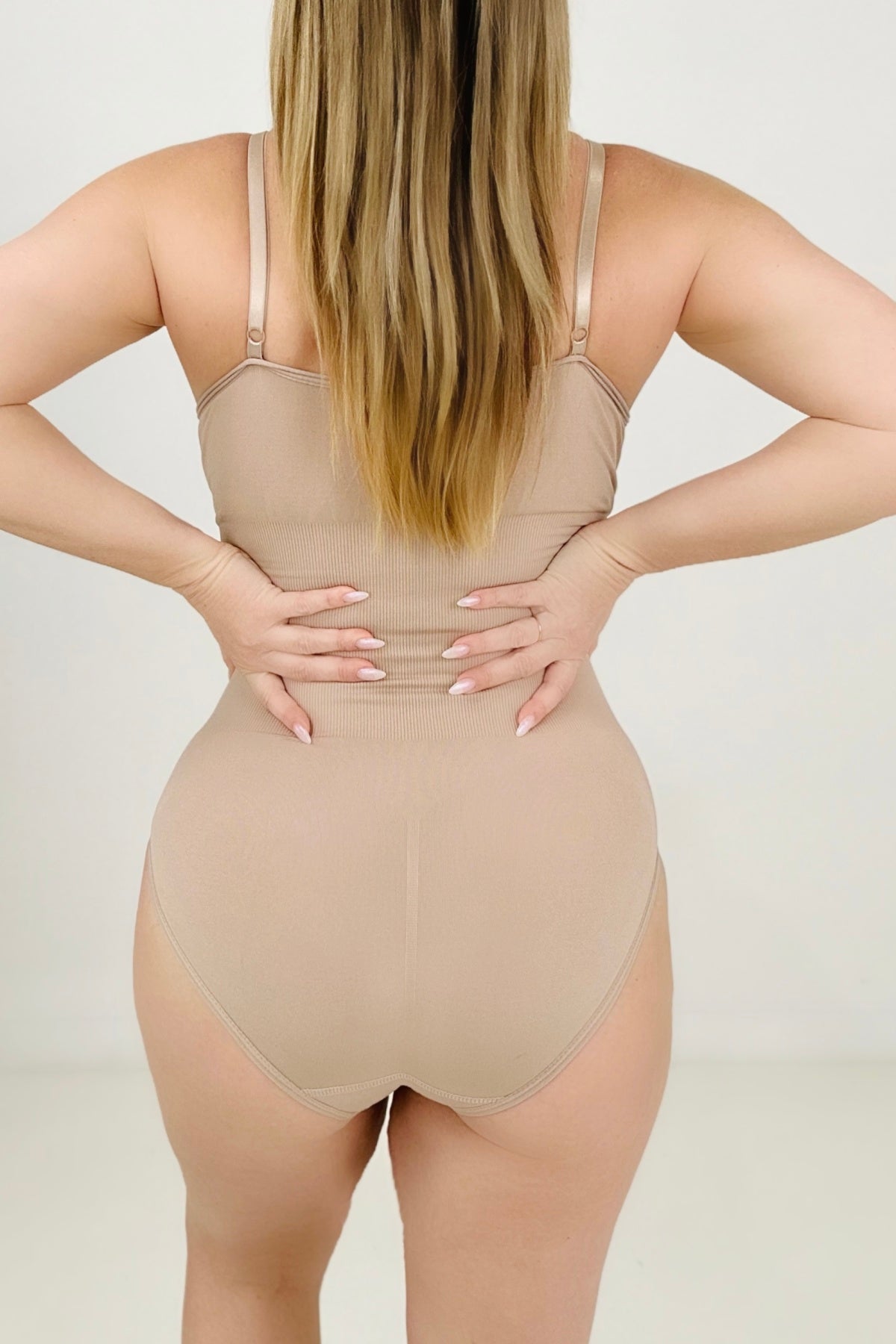 FawnFit Everyday Smoothing Bodysuit