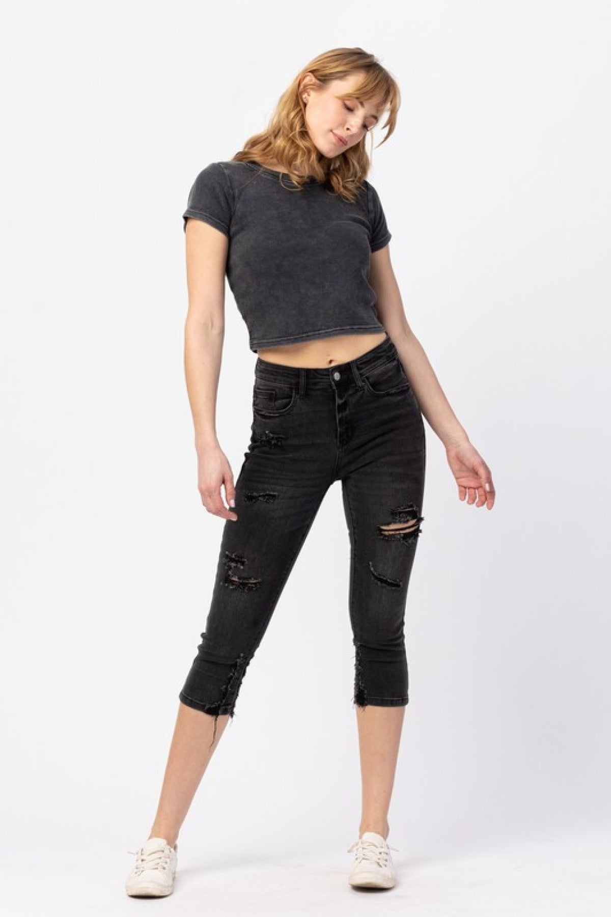 Judy Blue High Waist Black Distressed Skinny Capri