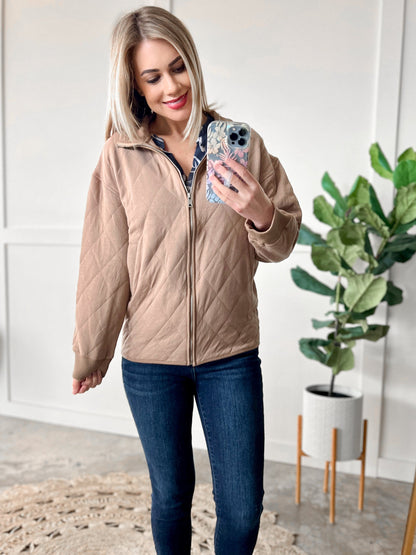 Quilted Jacket With Pockets In Warm Mocha