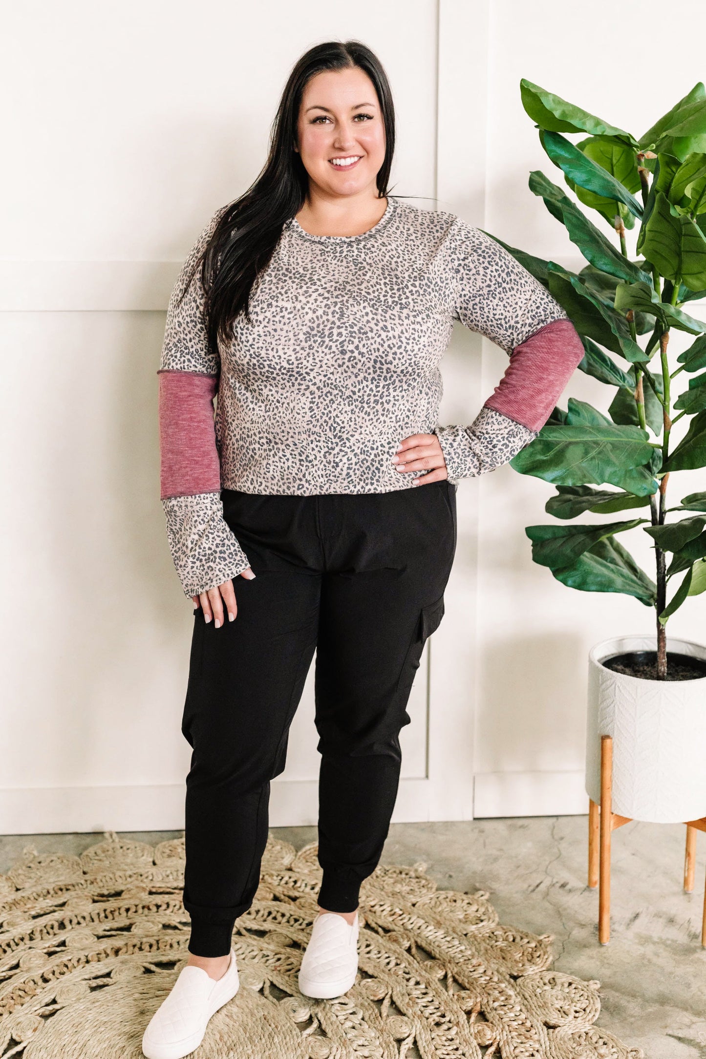 Button Sleeve Top In Burgundy & Leopard