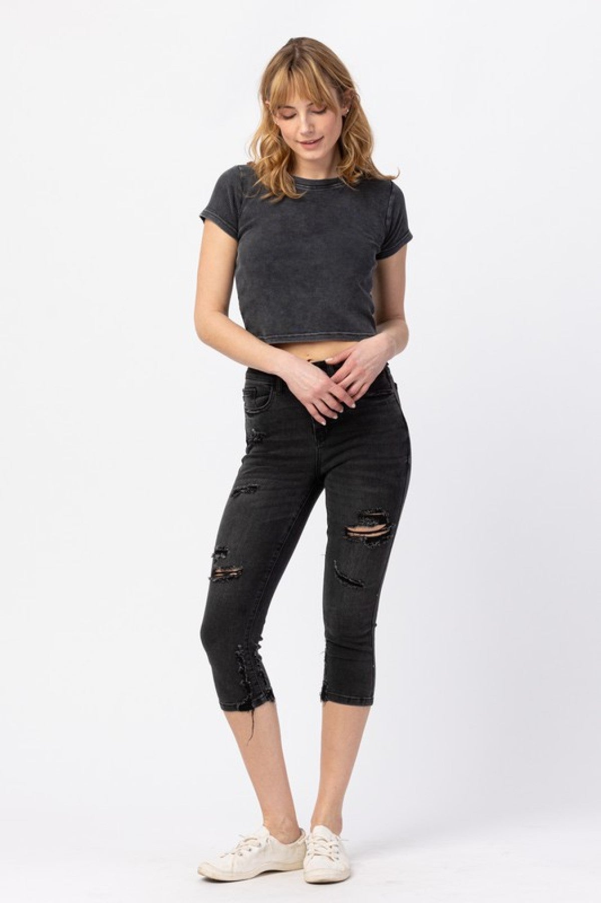 Judy Blue High Waist Black Distressed Skinny Capri